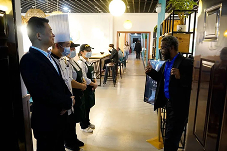 心悅餐廳精心準備，接待巴布亞新幾內亞外國友人，獲高度認可！