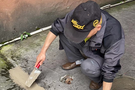 老蔡自發修繕路面，文化實踐顯真情